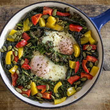 Baked Eggs, Kale, Capsicum and Pumpkin Seeds - Paleo Breakfast