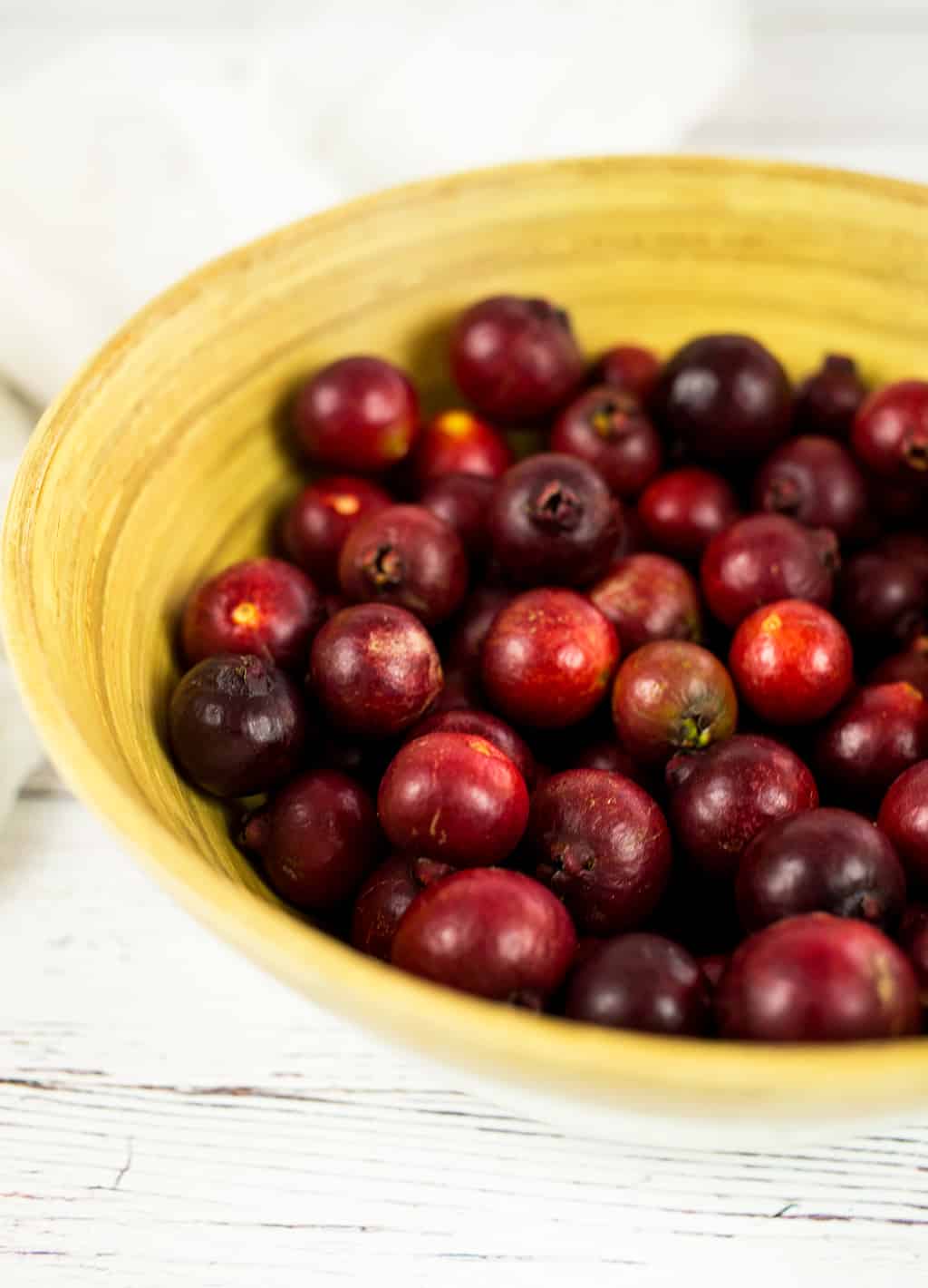 Bowl of guavas