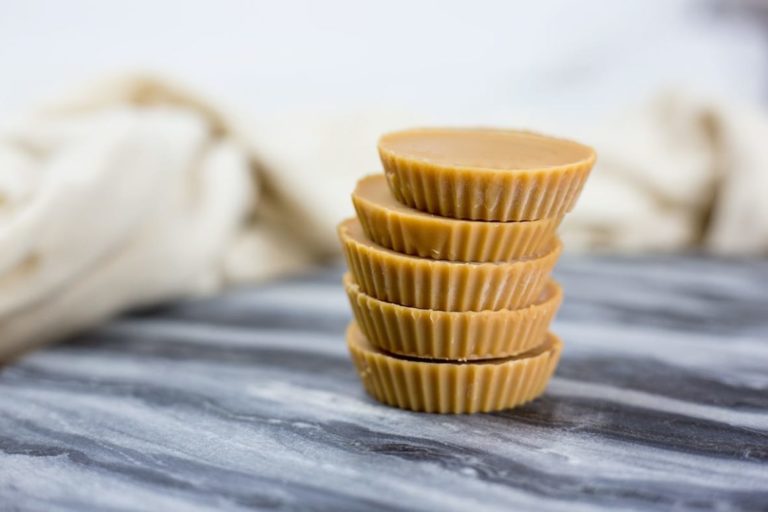 Peanut Butter Fat Bombs (Keto)