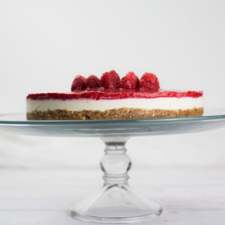 Raspberry Vegan Cheesecake (Paleo & Gluten Free)