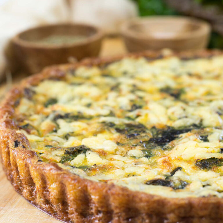 Veggie Quinoa Crust Quiche (Gluten-Free)